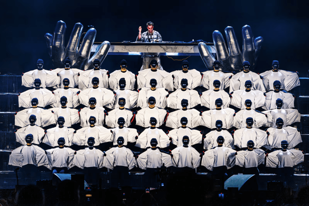 Alok sobre críticas por trazer outros estilos ao eletrônico: ‘Fui rejeitado muitas&nbsp;vezes’